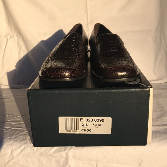 NEW Eddie Bauer Brown Crocodile Patterned Leather Loafer - Picture 12 of 14